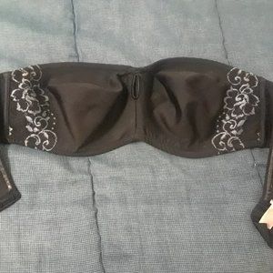 Bra size 40D